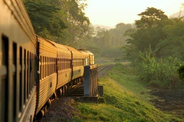 วันเดย์ทริปโดยรถไฟ