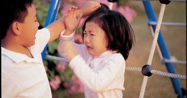 เมื่อลูกถูกเพื่อนแกล้ง