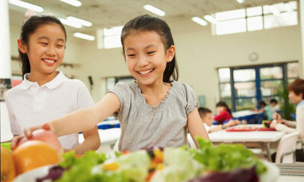 ข้าวกลางวันที่โรงเรียน