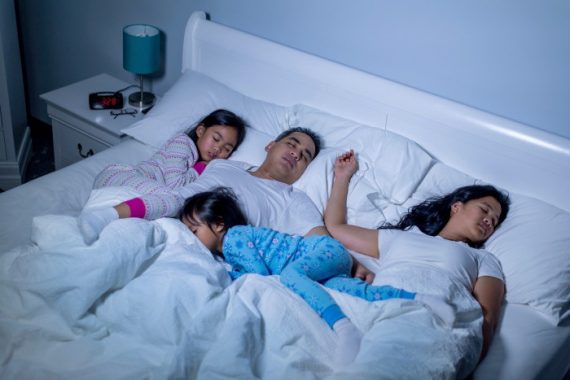 เริ่มต้นแยกห้องนอนลูก