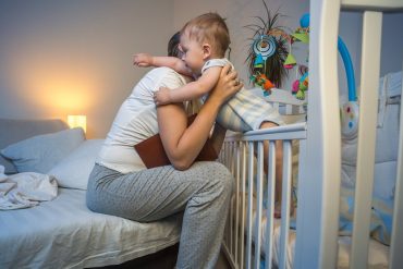 ปัญหาลูกไม่ยอมนอน