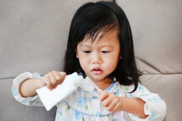 เลือกแปรงสีฟันเด็ก