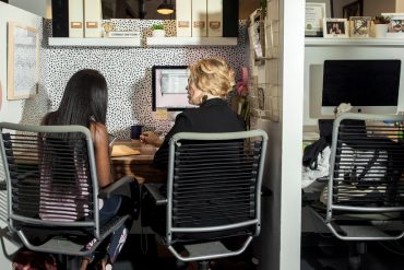 ความจำเป็นของเก้าอี้ ergonomic