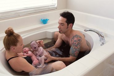 การคลอดลูกที่บ้าน