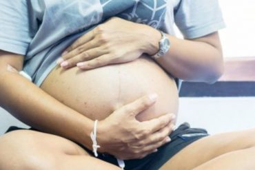 เกิดขึ้นระหว่างการคลอดบุตร