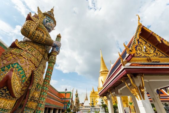 พาลูกไหว้พระ 9 วัด