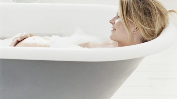 แช่น้ำอุ่นตอนท้อง