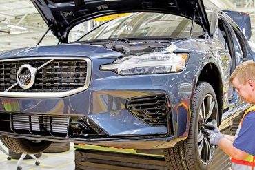 ลาคลอดนานครึ่งปีที่ volvo