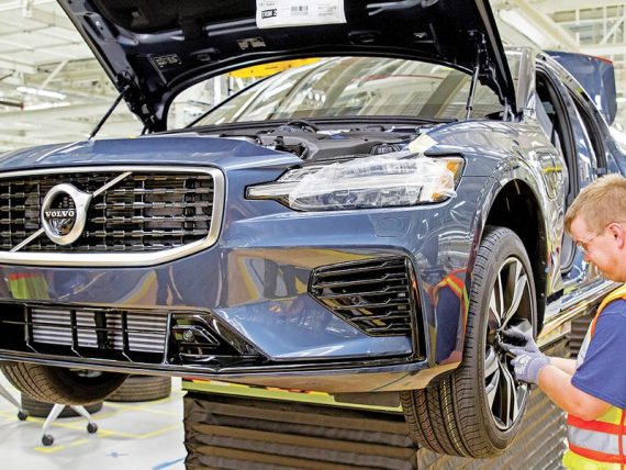 ลาคลอดนานครึ่งปีที่ volvo