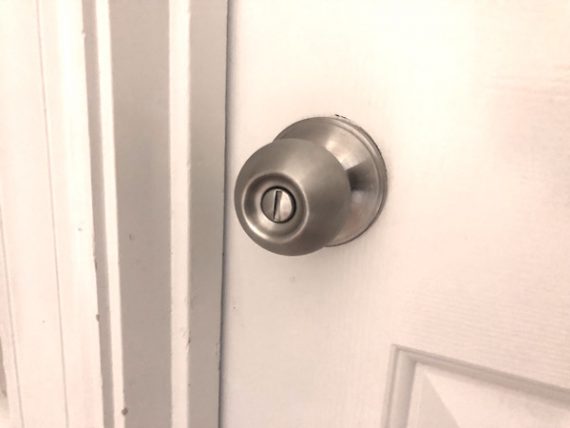 ลูกเผลอล็อคลูกบิดประตู