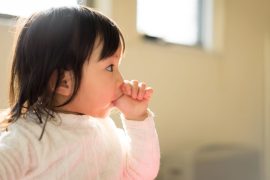 ทำยังไงให้ลูก "เลิกดูดนิ้ว" ?