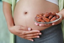 8 ประโยชน์ของอินทผาลัมในระหว่างตั้งครรภ์และมันช่วยให้คลอดง่ายขึ้นด้วย